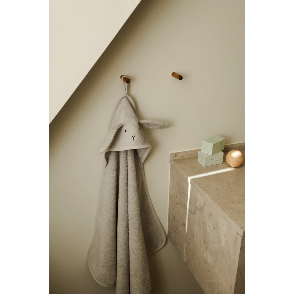 Albert Hooded Baby Towel - Rabbit dumbo grey - Image 3