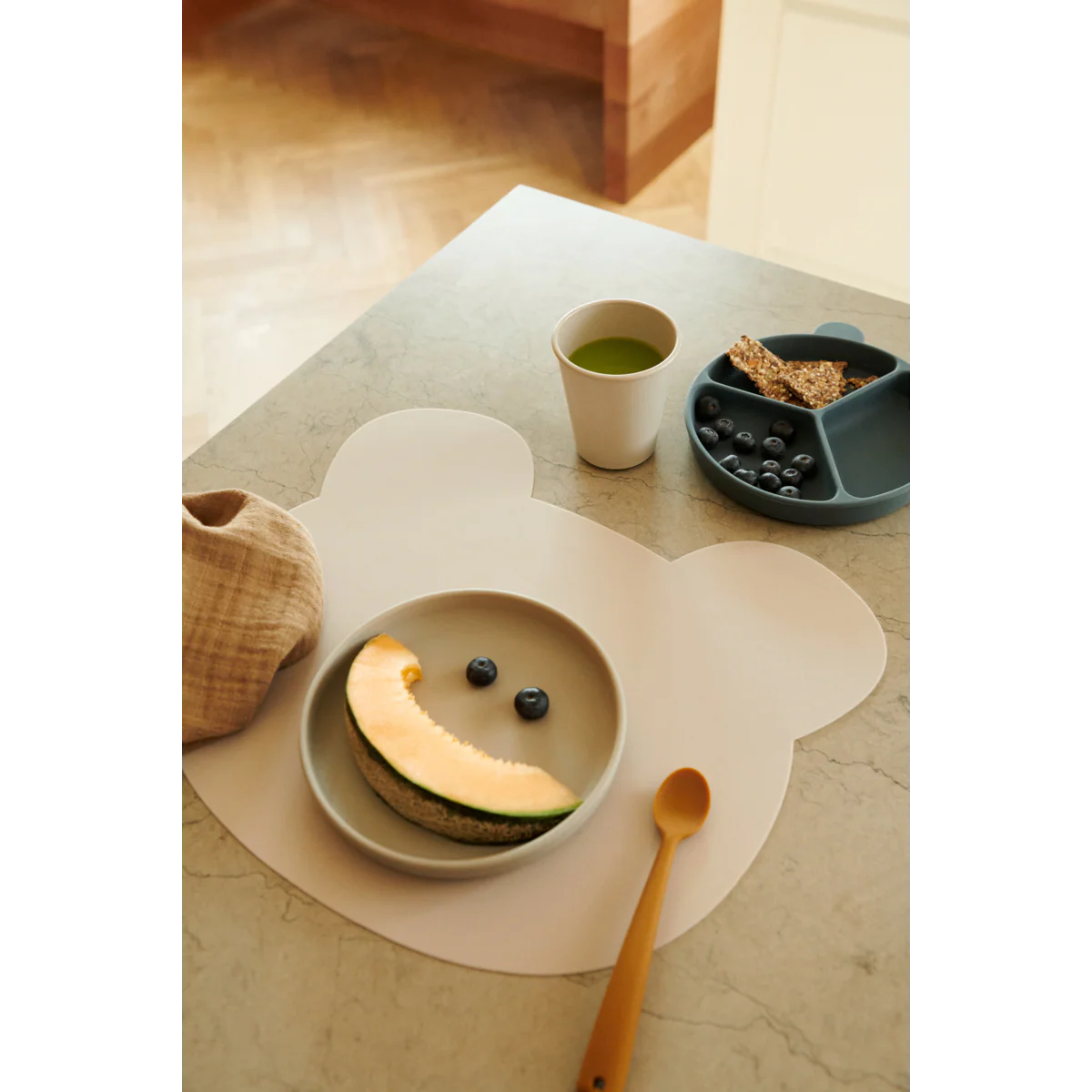 Aura bear placemat - Sandy - Image 3