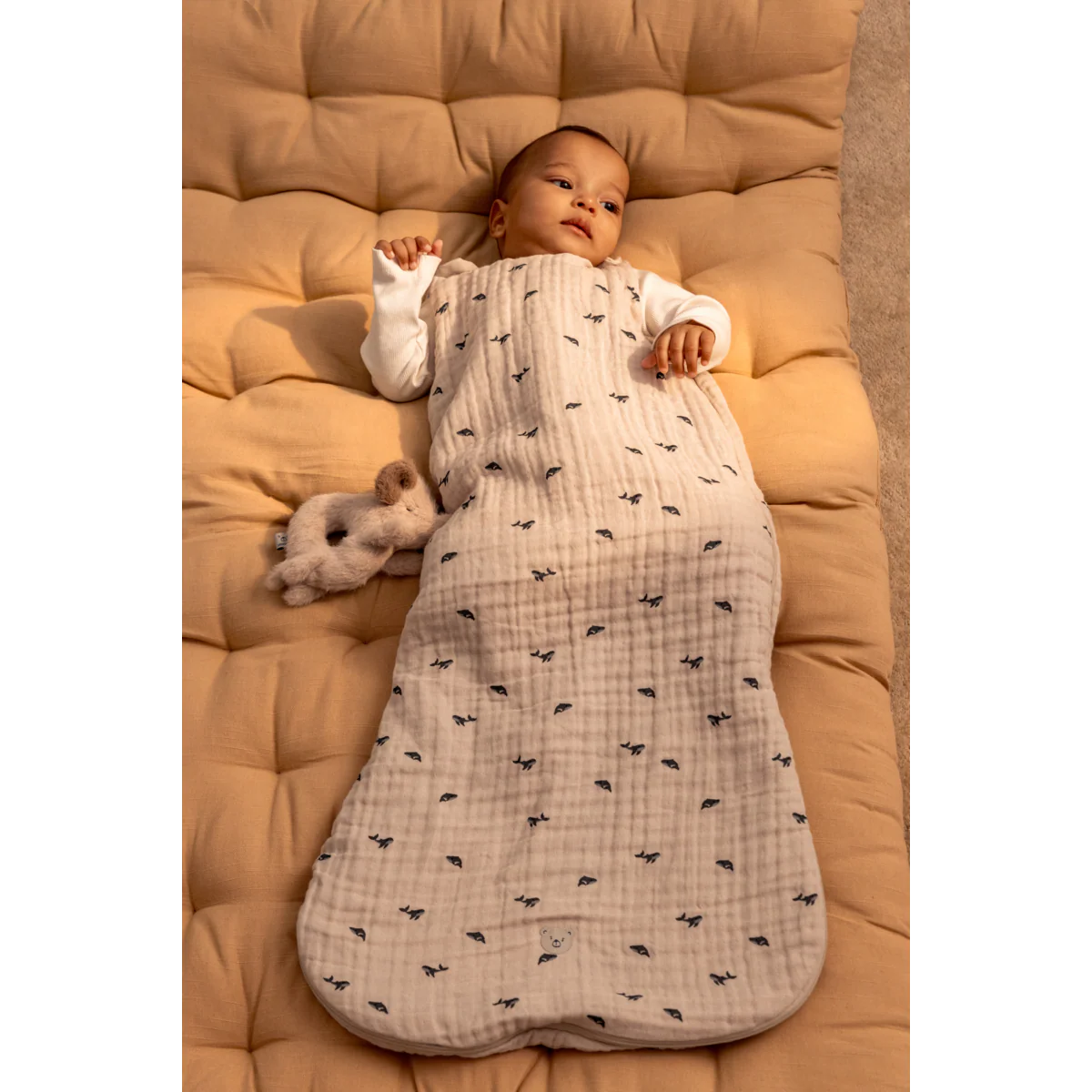Flora Printed Sleeping Bag - Mini whale / Sandy - Image 3