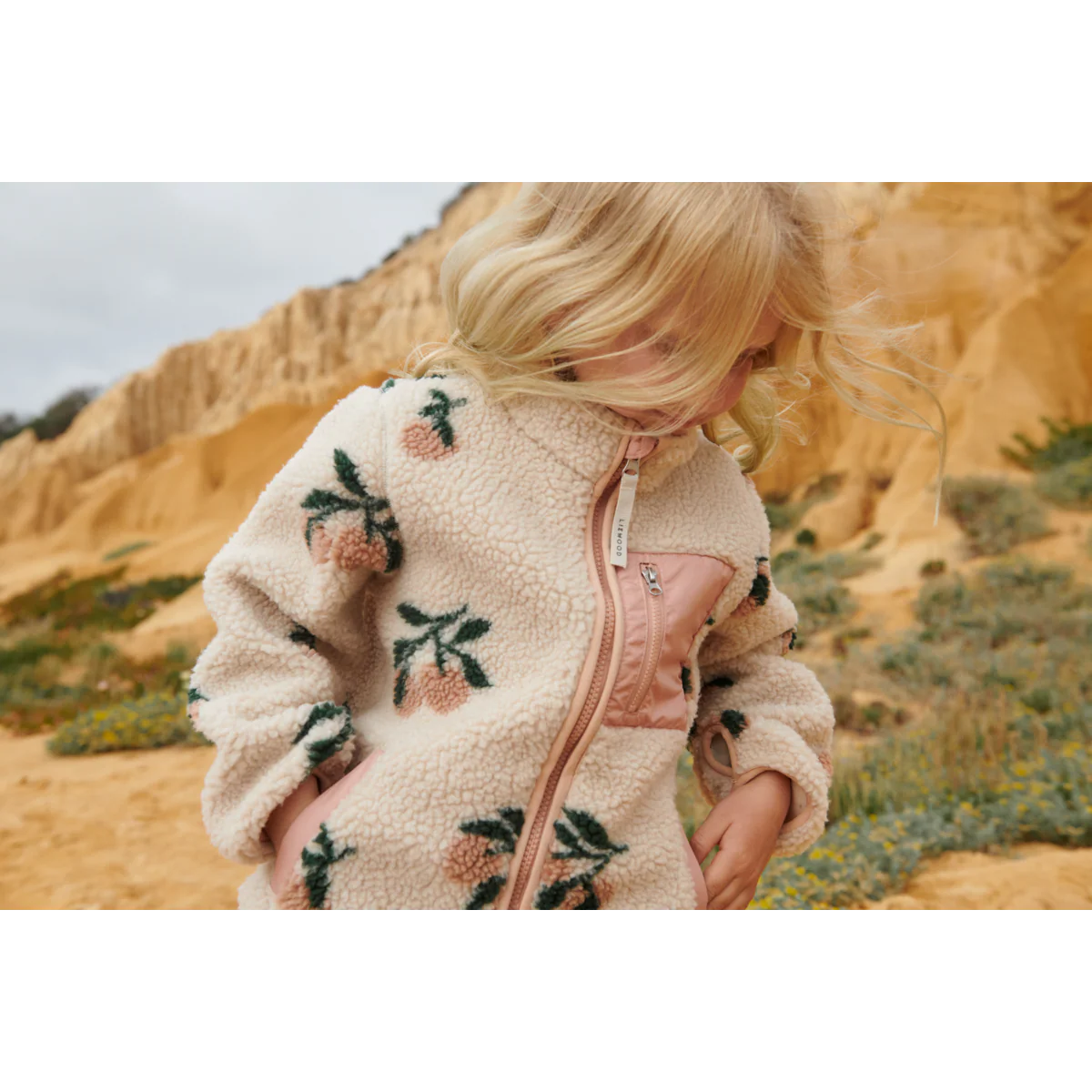 Nolan Pile Jacket - Peach / Sea shell - Image 5