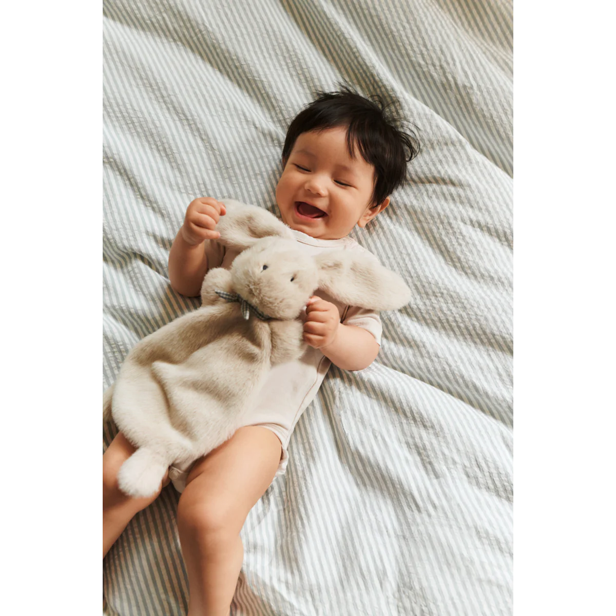Roy Rabbit Cuddle Cloth - Mist - Image 3